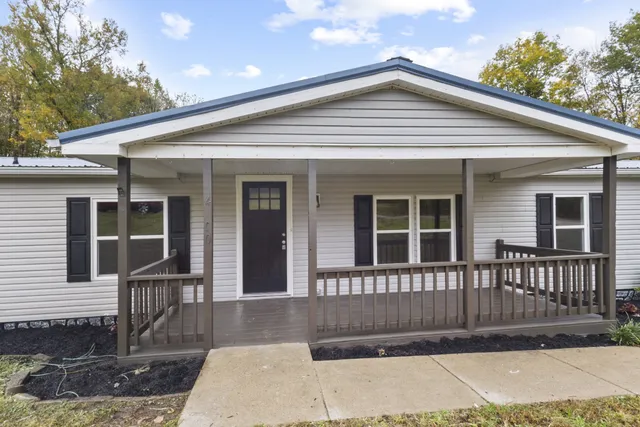 $279,900 | 4700 Austin Peay Highway, Westmoreland, TN 37186
