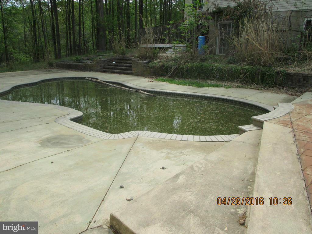 211 Hidden Valley Road Tracys Landing, MD 20779 - Photo 6 of 26 Exterior (Rear)