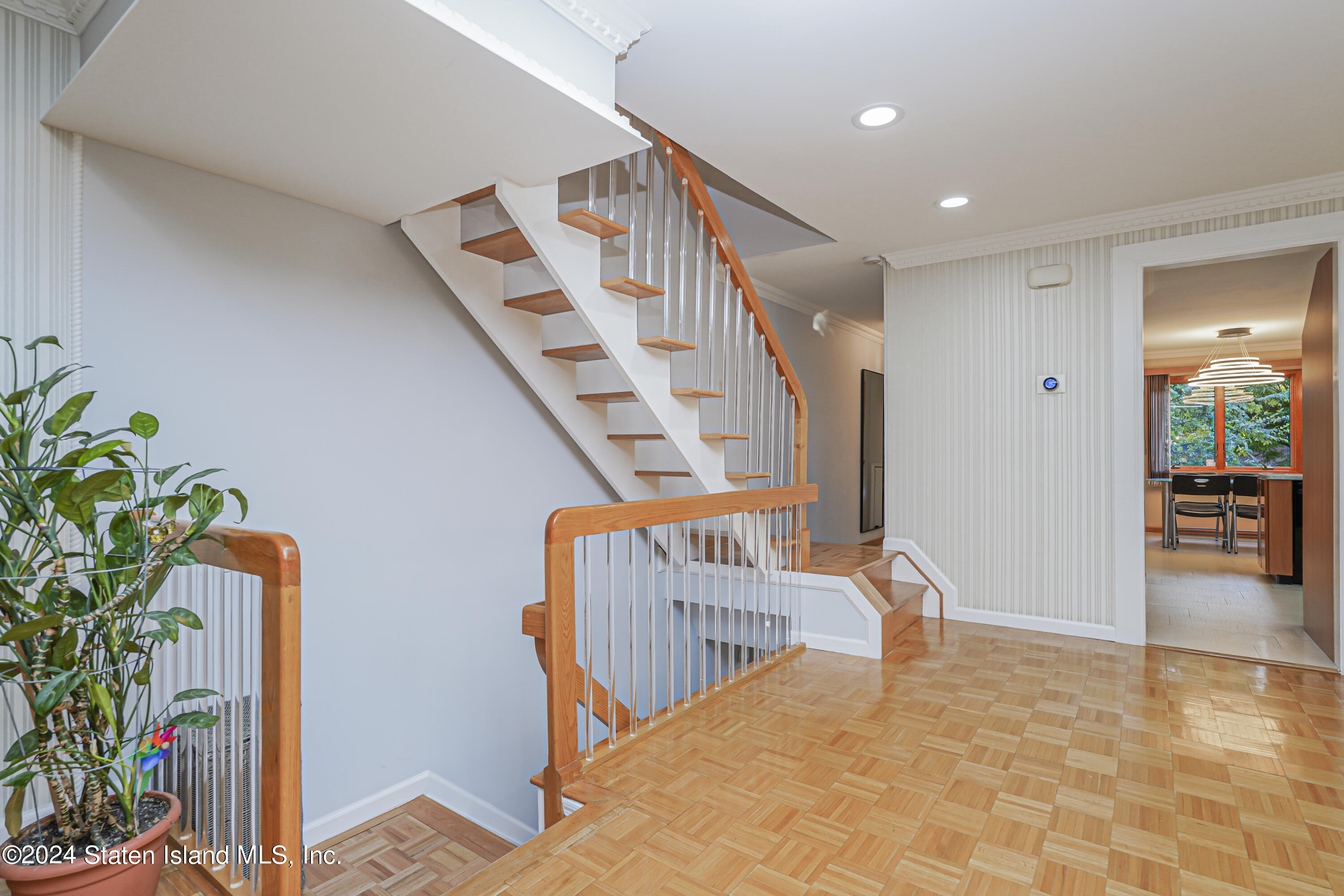 53 Alan Loop Staten Island, NY 10304 - Photo 16 of 37 (16)