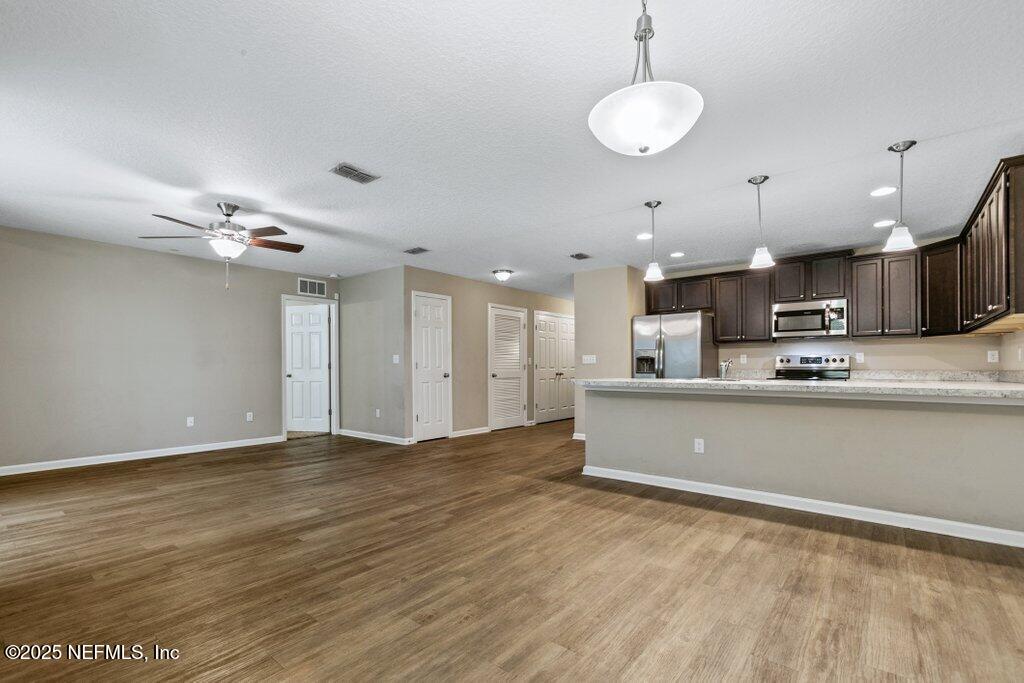 2235 Bayview Road Jacksonville, FL 32210 - Photo 11 of 41 Living Area