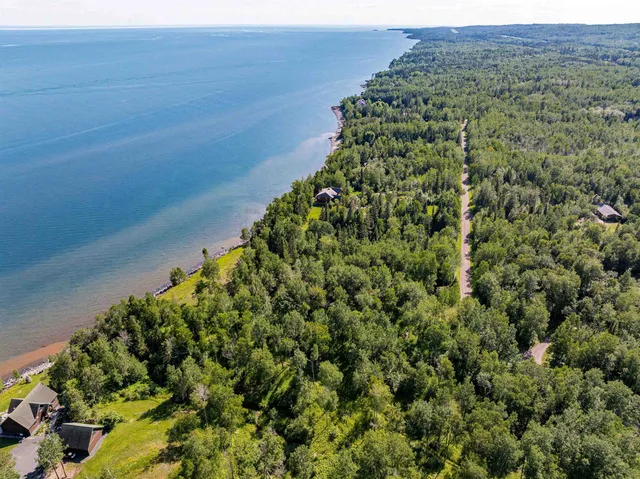 $1,100,000 | 966 West Bay Road, Two Harbors, MN 55616