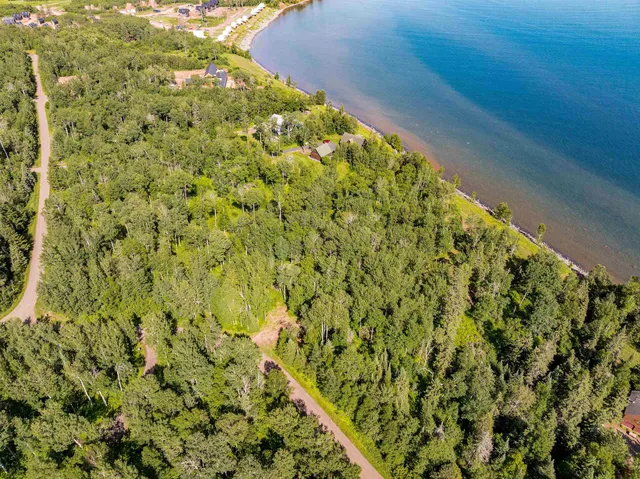 $1,100,000 | 966 West Bay Road, Two Harbors, MN 55616