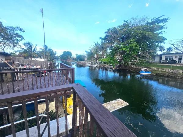 $2,300 | 10790 Southwest 46th Street, Unit 10790, Miami, FL 33165