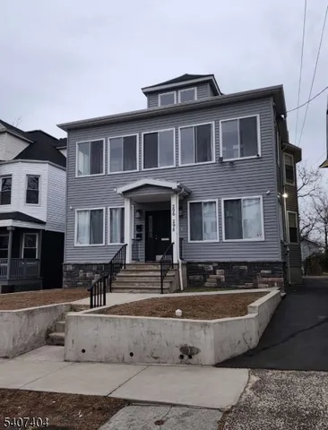 $3,600 | 296 Chadwick Avenue, Newark, NJ 07112