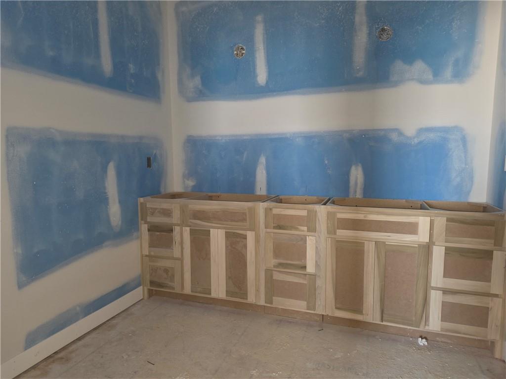 4551 North 145th Street Basehor, KS 66007 - Photo 13 of 75