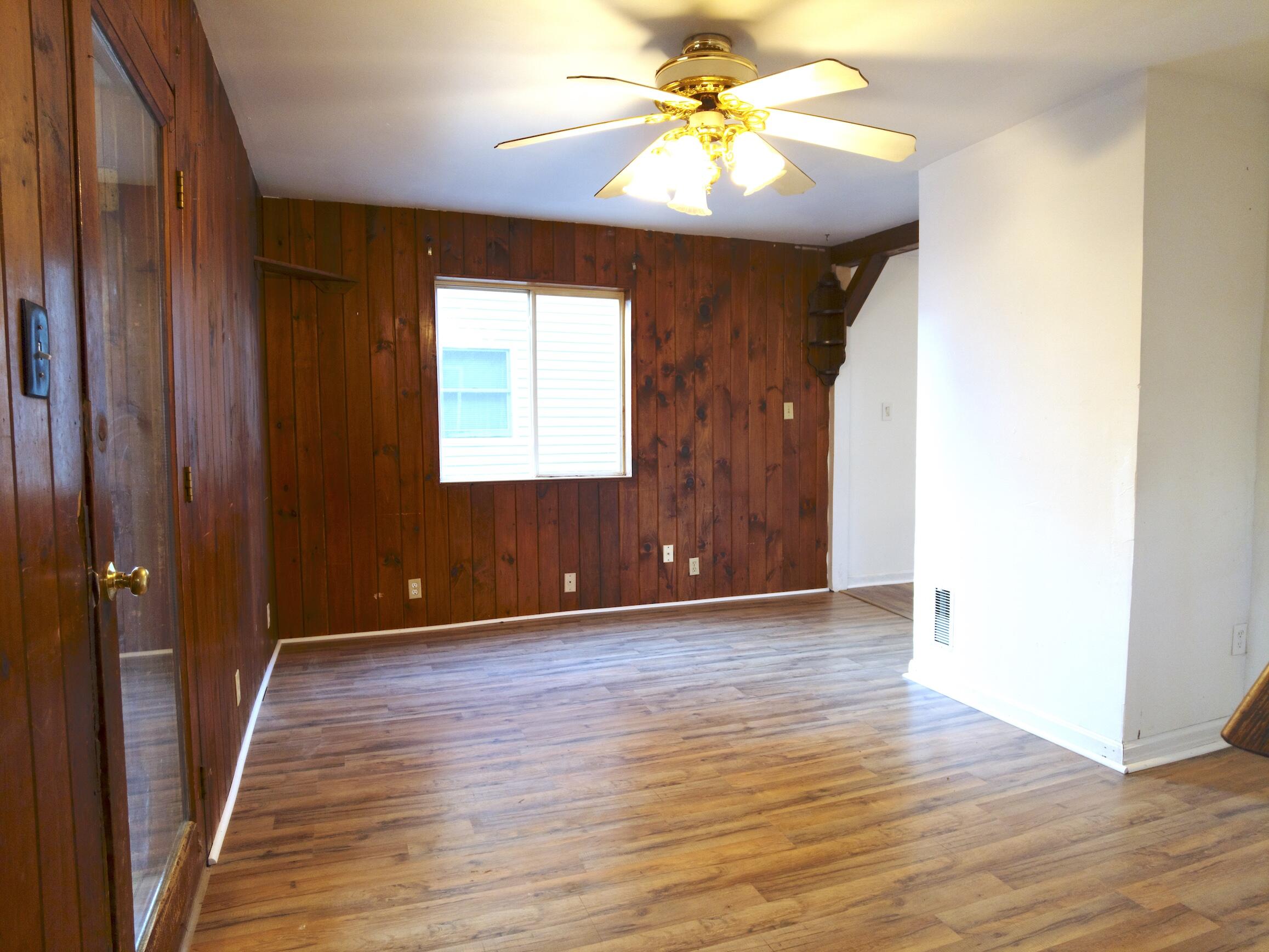 9 Spruce Court Sanford, ME 04073 - Photo 10 of 31 Living Room Peft