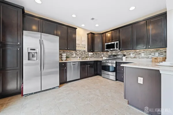 $3,350 | 2456 Canterbury Lane, North Brunswick, NJ 08902