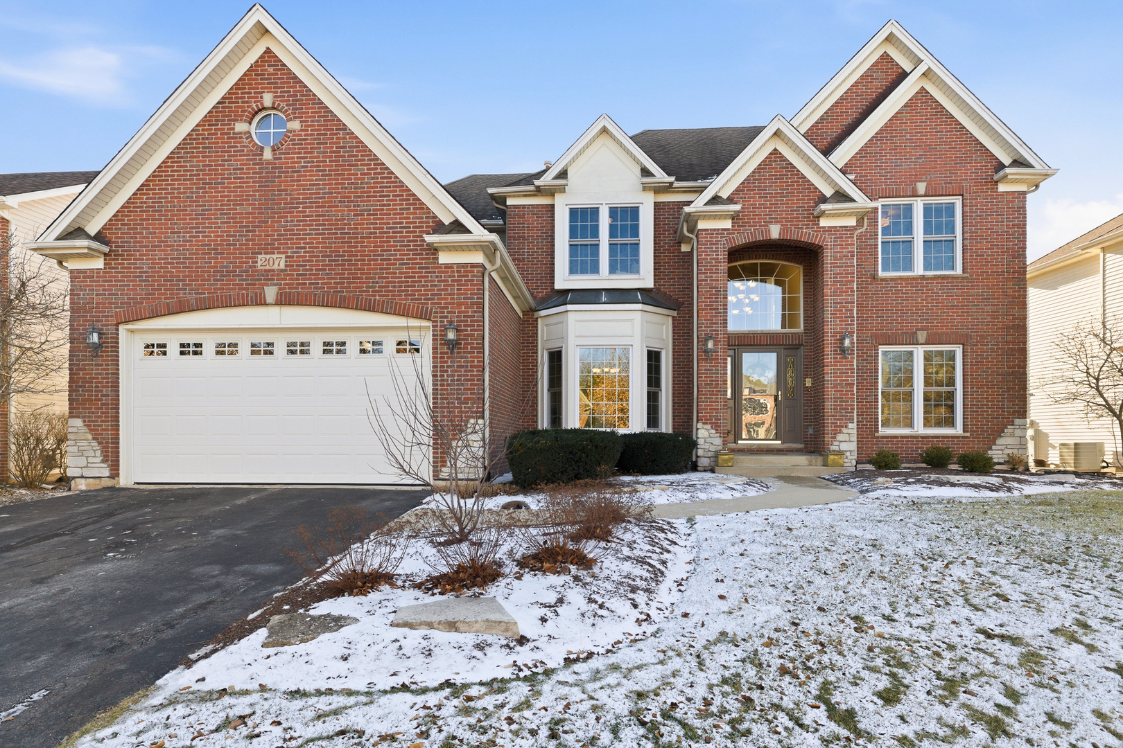 207 Long Beach Road Oswego, IL 60543 - Photo 1 of 30 Gallery Image 1