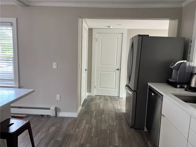 $3,000 | 53 Center Avenue, Middletown, RI 02842