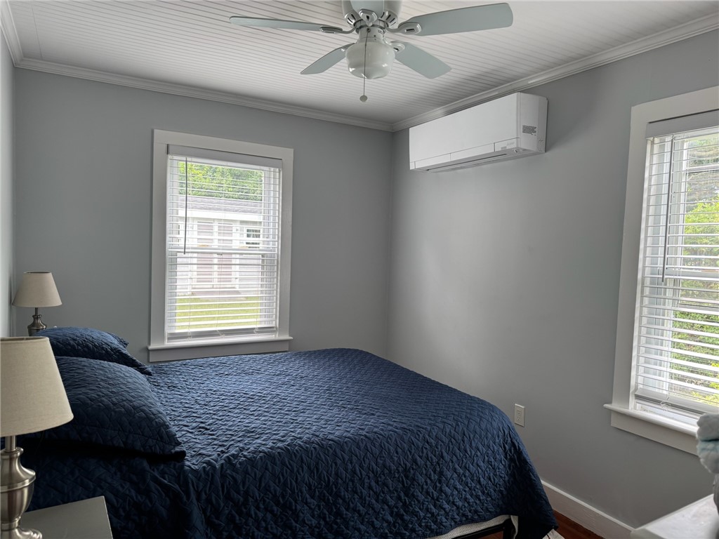 53 Center Avenue Middletown, RI 02842 - Photo 14 of 30