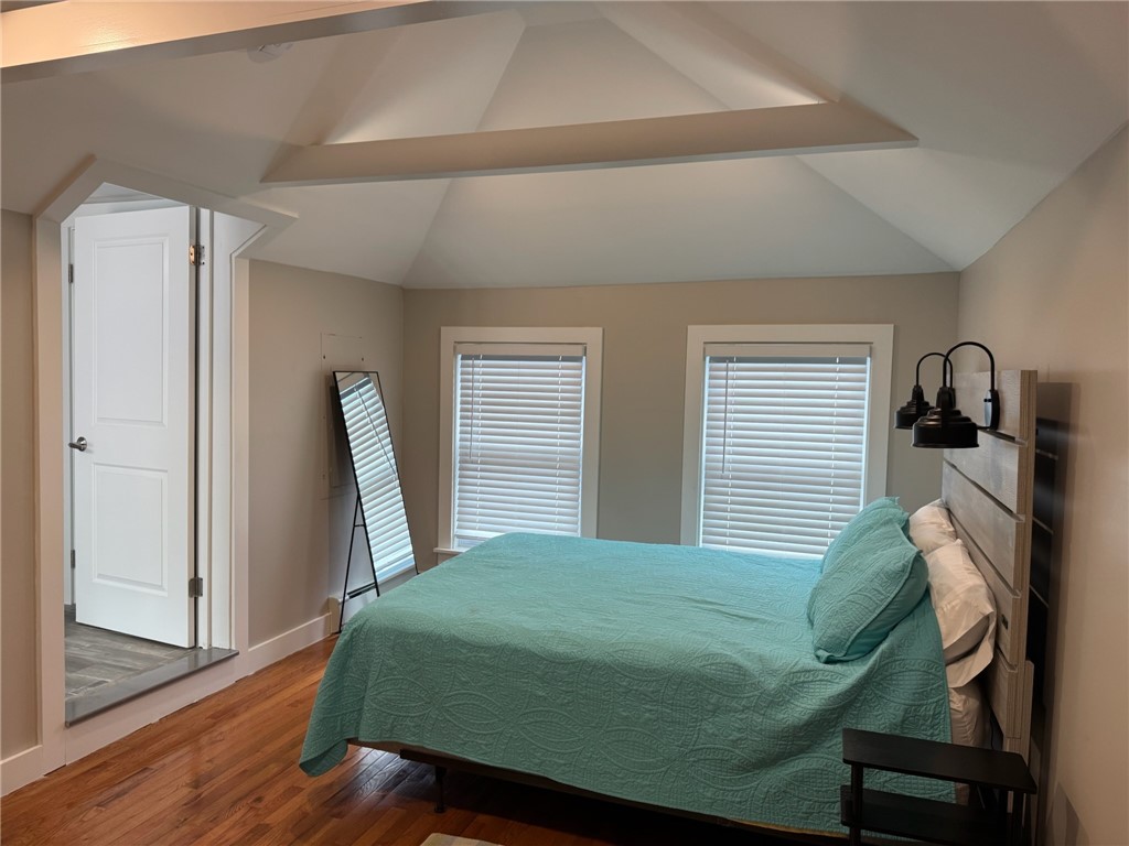 53 Center Avenue Middletown, RI 02842 - Photo 19 of 30