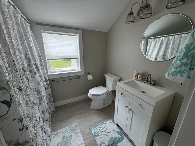 $3,000 | 53 Center Avenue, Middletown, RI 02842