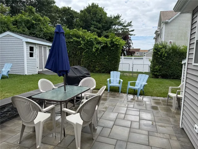 $3,000 | 53 Center Avenue, Middletown, RI 02842