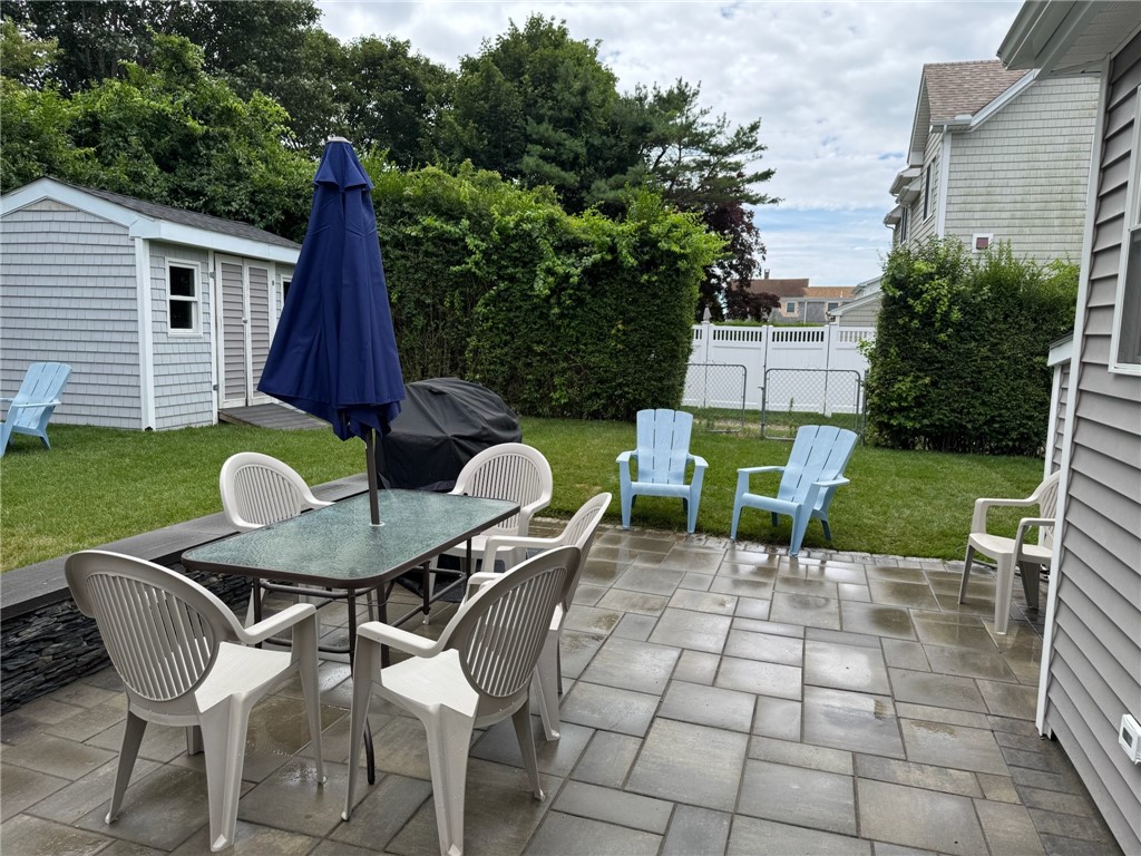 53 Center Avenue Middletown, RI 02842 - Photo 28 of 30