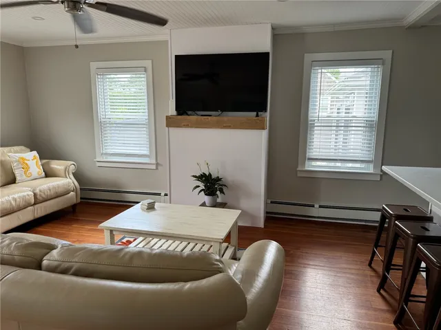 $3,000 | 53 Center Avenue, Middletown, RI 02842