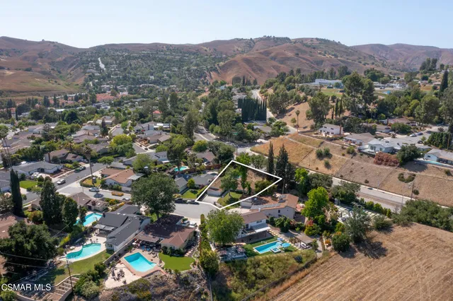 $1,389,000 | 26007 Philrich Circle, Calabasas, CA 91302