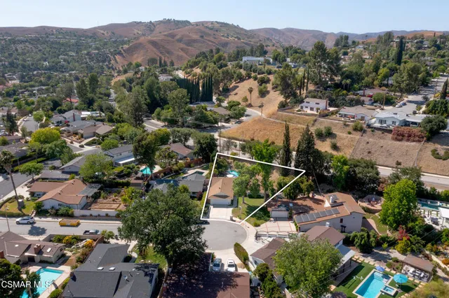 $1,389,000 | 26007 Philrich Circle, Calabasas, CA 91302