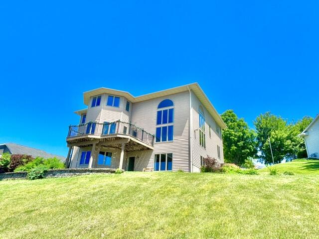 203 Eagles Bluff Road La Crescent, MN 55947 - Photo 2 of 36 IMG_3344