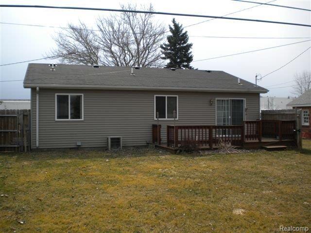 285 Rural Street Port Huron, MI 48060 - Photo 3 of 15 Rural 003