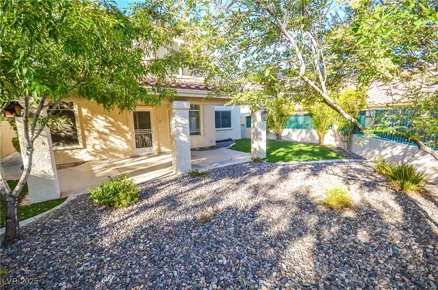 $2,800 | 9725 Hitching Rail Drive, Las Vegas, NV 89117