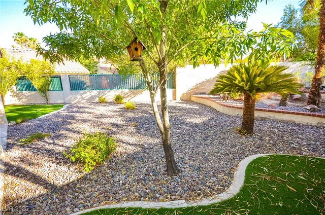 $2,800 | 9725 Hitching Rail Drive, Las Vegas, NV 89117