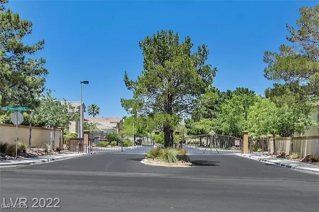 $2,800 | 9725 Hitching Rail Drive, Las Vegas, NV 89117