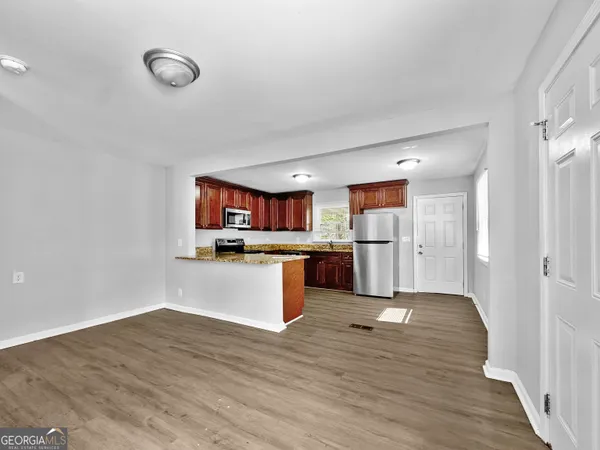 $2,010 | 440 Dartmouth Drive Southwest, Atlanta, GA 30331