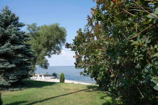 $2,499,000 | 4061 Nicolet Drive, Green Bay, WI 54311