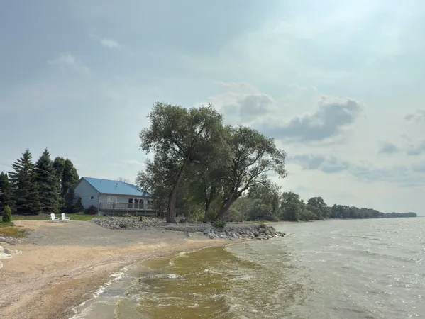 $2,499,000 | 4061 Nicolet Drive, Green Bay, WI 54311