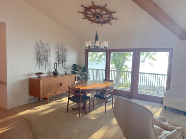 $2,499,000 | 4061 Nicolet Drive, Green Bay, WI 54311