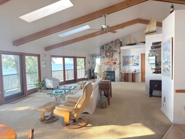 $2,499,000 | 4061 Nicolet Drive, Green Bay, WI 54311