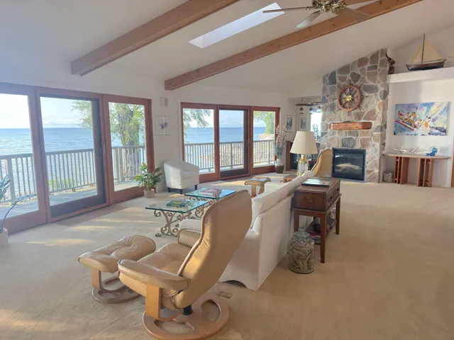 $2,499,000 | 4061 Nicolet Drive, Green Bay, WI 54311