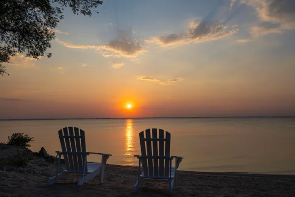 $2,499,000 | 4061 Nicolet Drive, Green Bay, WI 54311