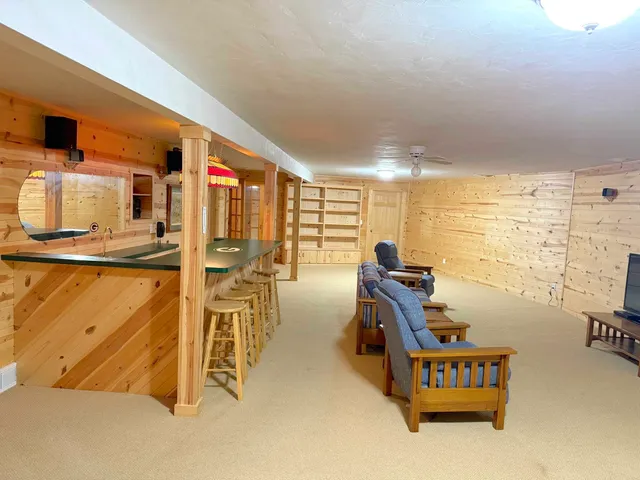 $2,499,000 | 4061 Nicolet Drive, Green Bay, WI 54311