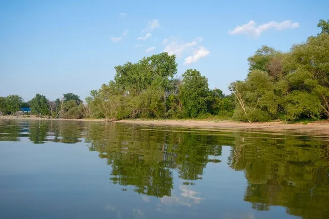 $2,499,000 | 4061 Nicolet Drive, Green Bay, WI 54311