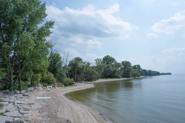 $2,499,000 | 4061 Nicolet Drive, Green Bay, WI 54311