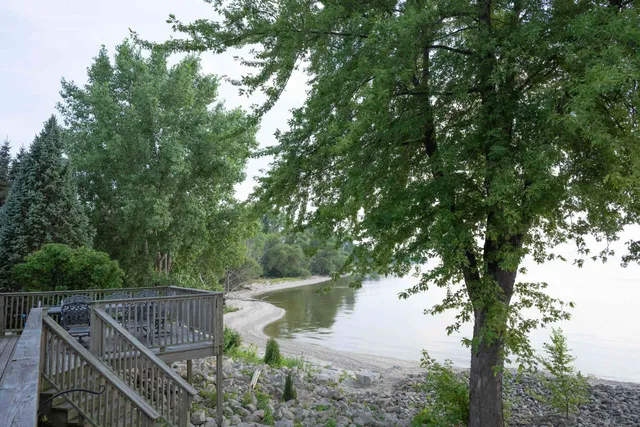 $2,499,000 | 4061 Nicolet Drive, Green Bay, WI 54311