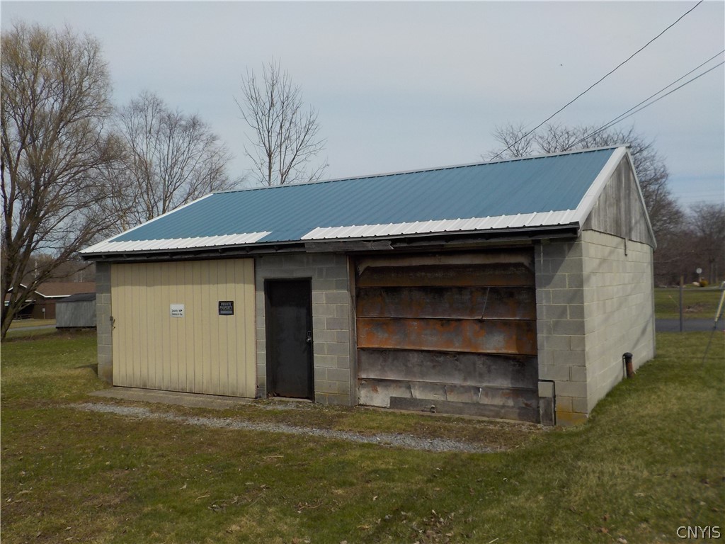 13 Water Street Elbridge, NY 13080 - Photo 3 of 33