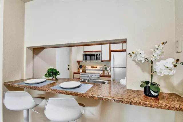 $545,000 | 373 Half Moon Lane, Unit 306, Daly City, CA 94015