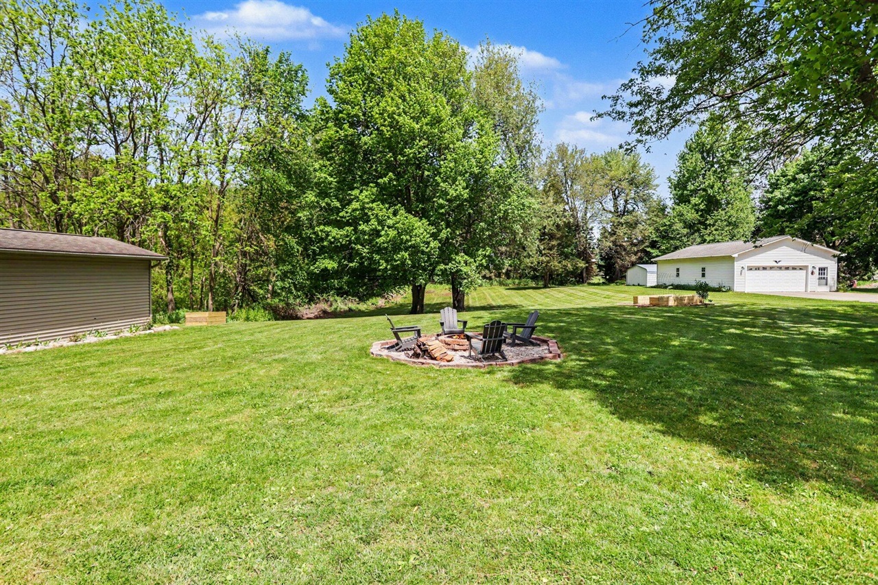 735 Lyon Lake Road Marshall, MI 49068 - Photo 23 of 25