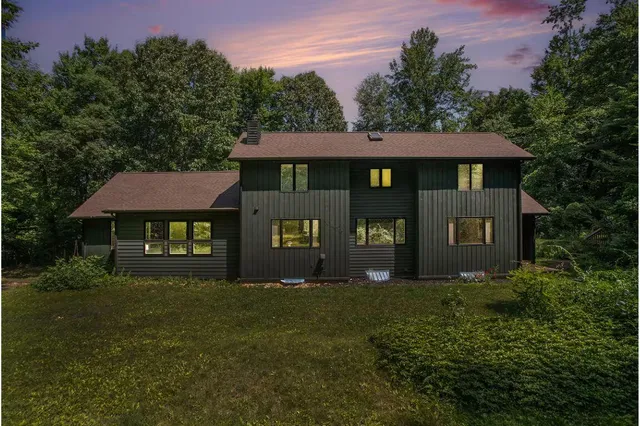 $820,000 | 6860 Long Lake Road, Berrien Springs, MI 49103