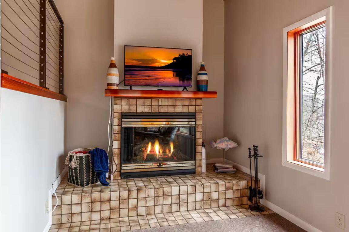 6860 Long Lake Road Berrien Springs, MI 49103 - Photo 11 of 46 10