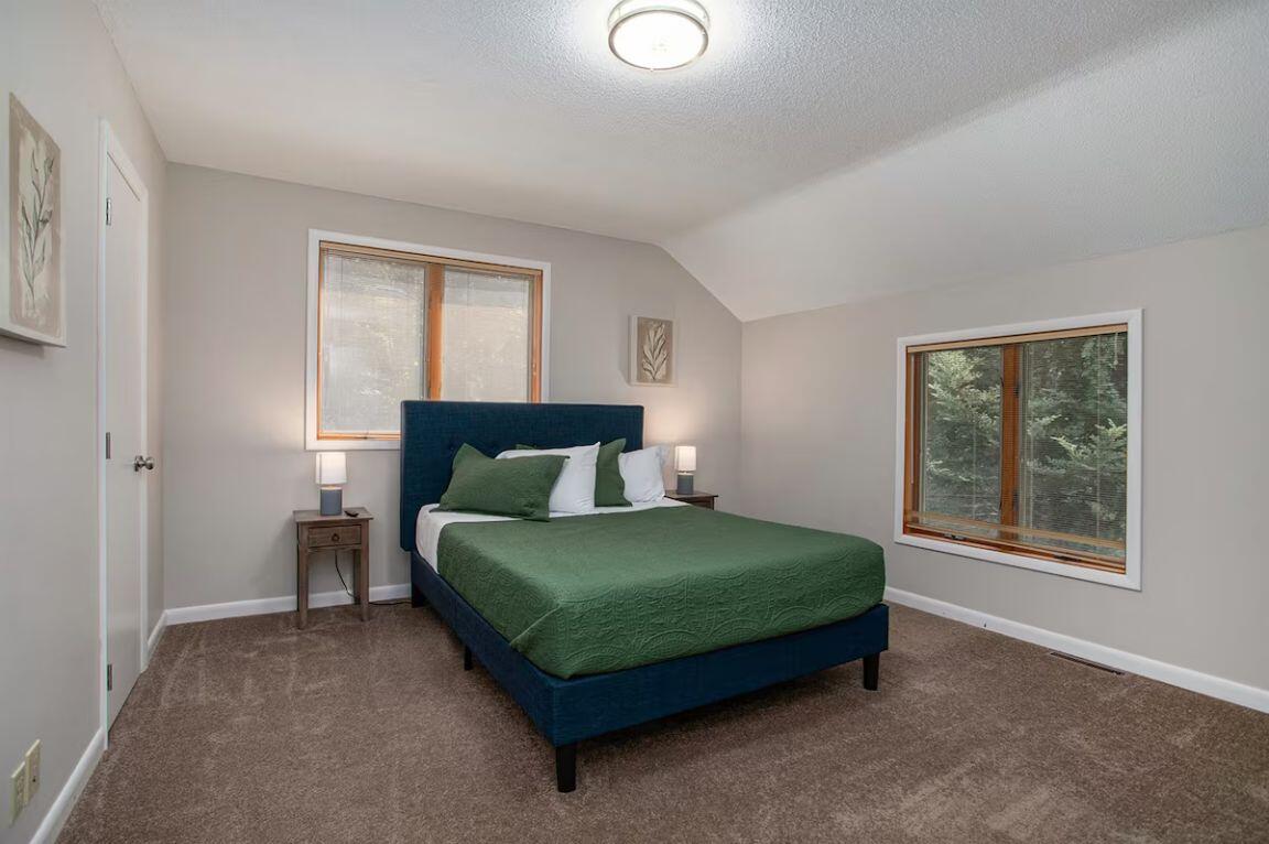 6860 Long Lake Road Berrien Springs, MI 49103 - Photo 24 of 46 28