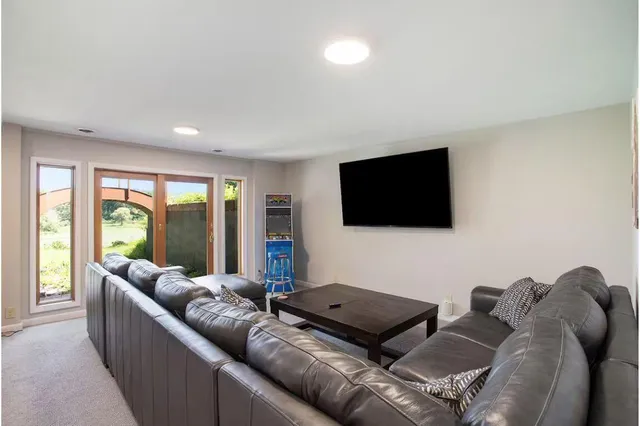 $820,000 | 6860 Long Lake Road, Berrien Springs, MI 49103