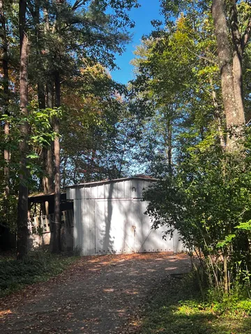 $820,000 | 6860 Long Lake Road, Berrien Springs, MI 49103