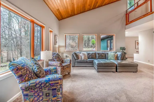 $820,000 | 6860 Long Lake Road, Berrien Springs, MI 49103