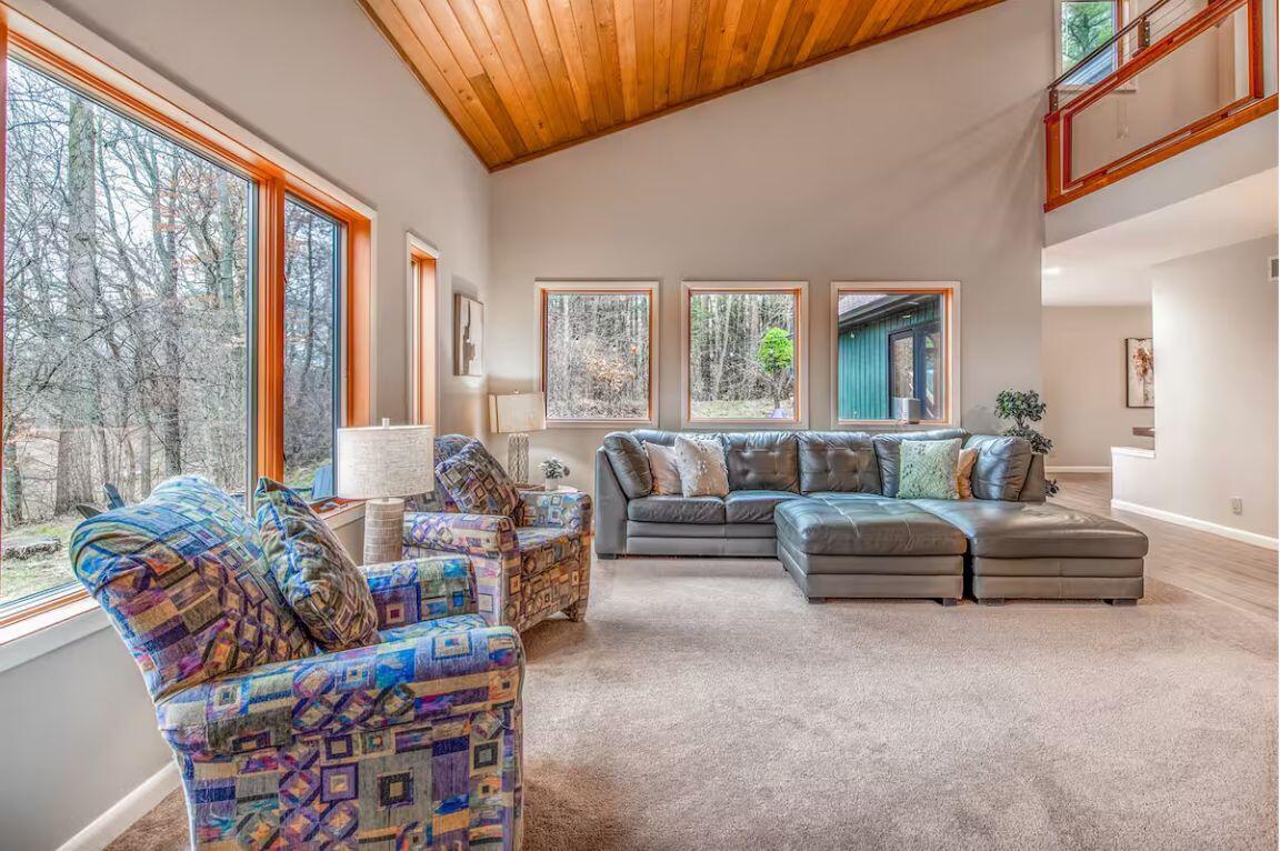 6860 Long Lake Road Berrien Springs, MI 49103 - Photo 9 of 46 2