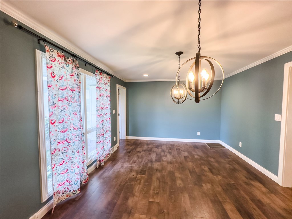 16481 Hadley Road Sumner, IL 62466 - Photo 10 of 45