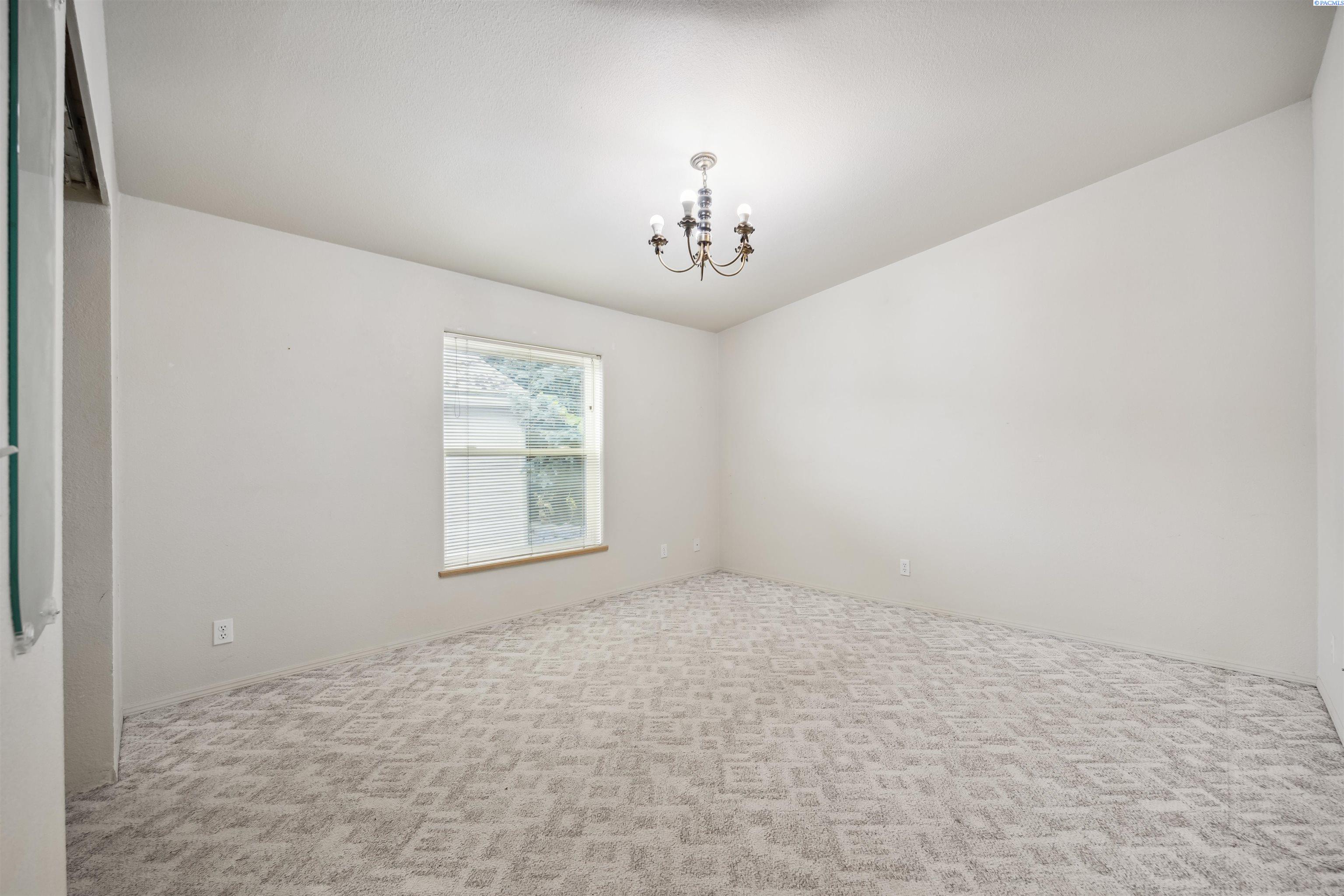 91 Ridgecliff Drive Richland, WA 99352 - Photo 12 of 29 Gallery Image 12