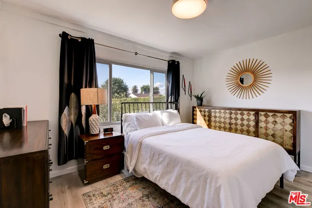 $995,000 | 6122 Satsuma Avenue, North Hollywood, CA 91606